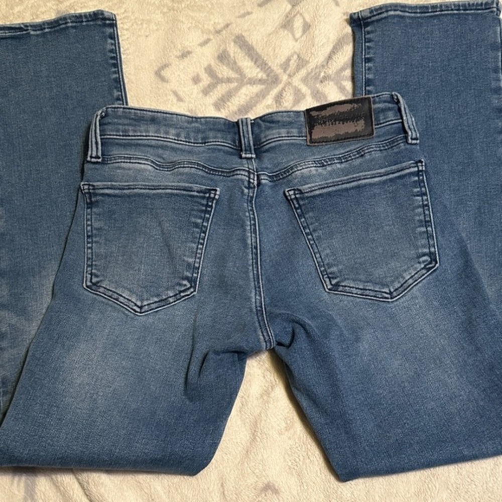 A87. Lucky Brand Blue Straight Leg Jeans